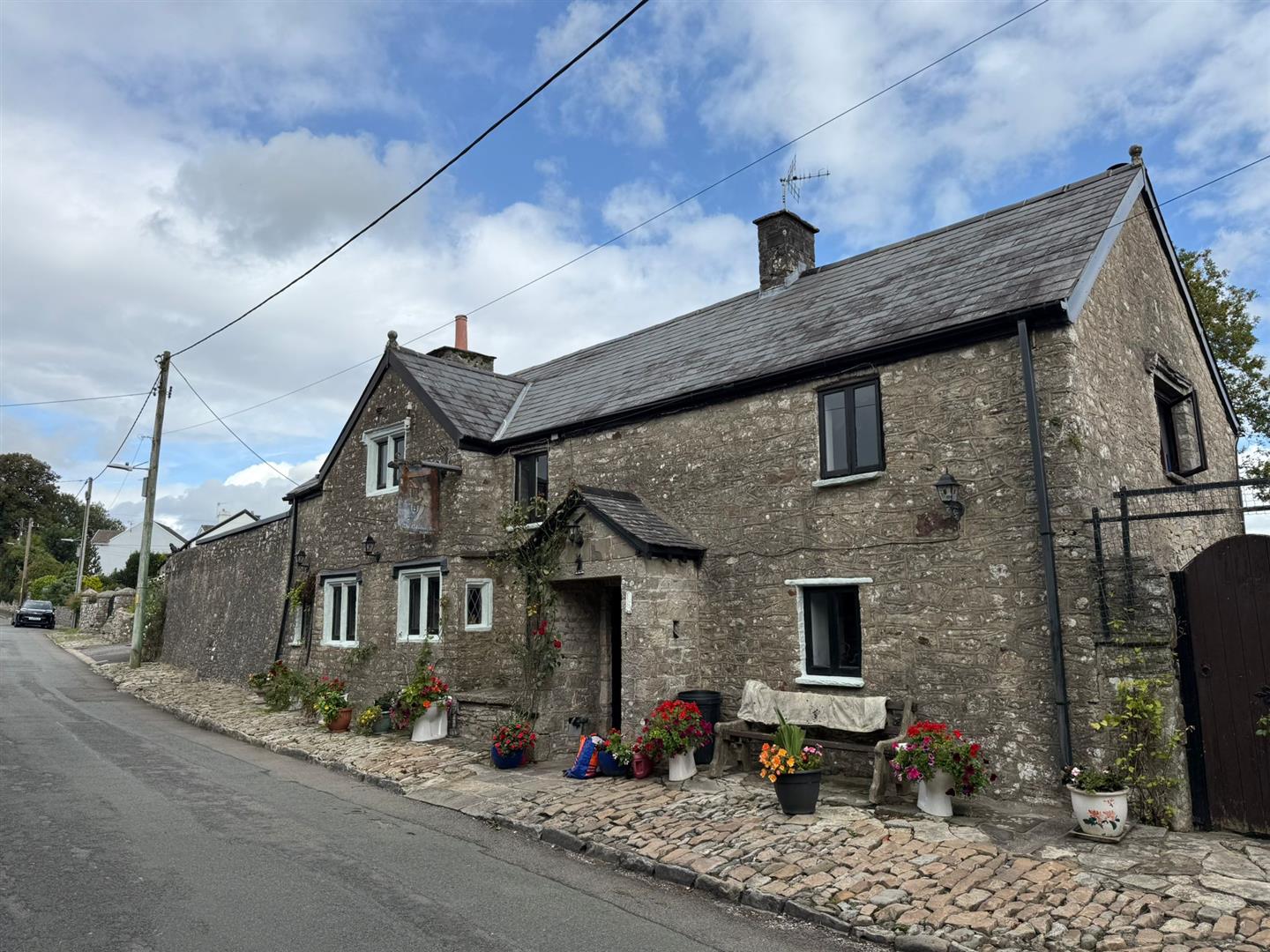 Exciting Restraunt Opportunity at The Laleston Inn, Wind Street, Laleston, Bridgend